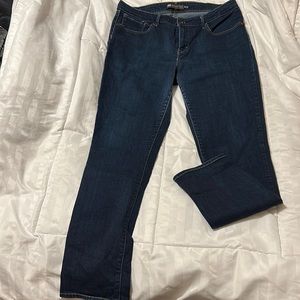 Women’s Levi Jeans